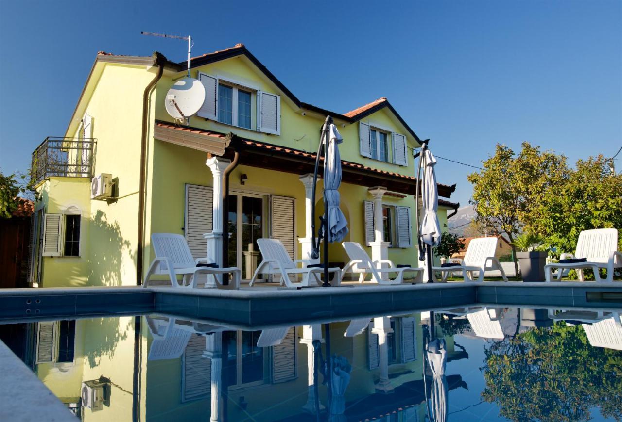 Vila Relax House Nizic Drazice Exteriér fotografie