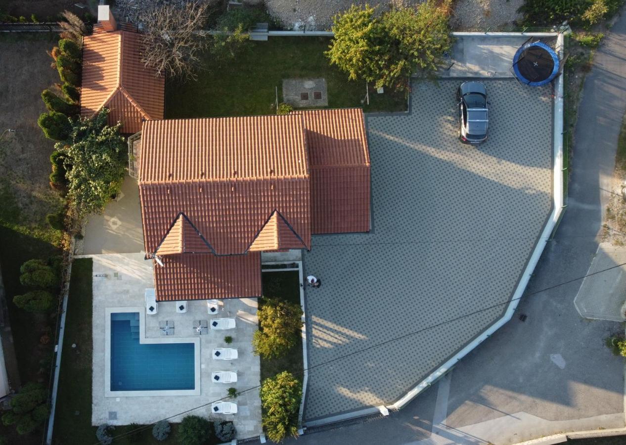 Vila Relax House Nizic Drazice Exteriér fotografie